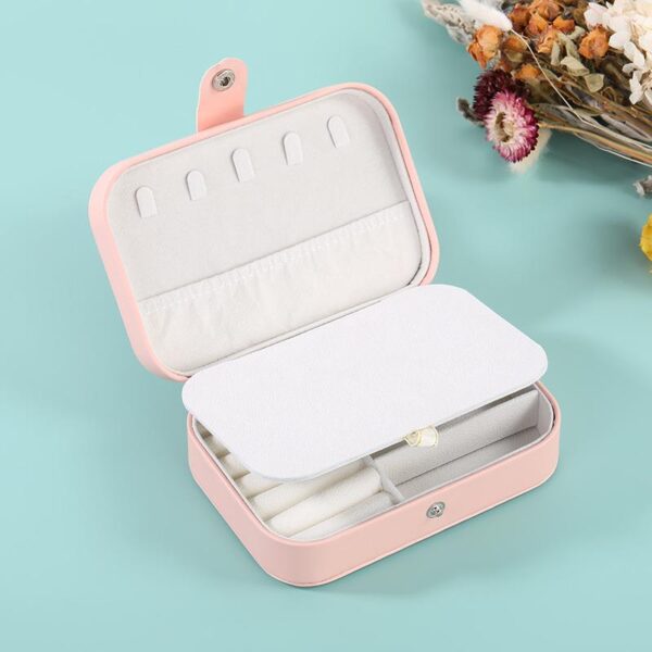 Portable Jewelry Box: Travel-Friendly Organizer