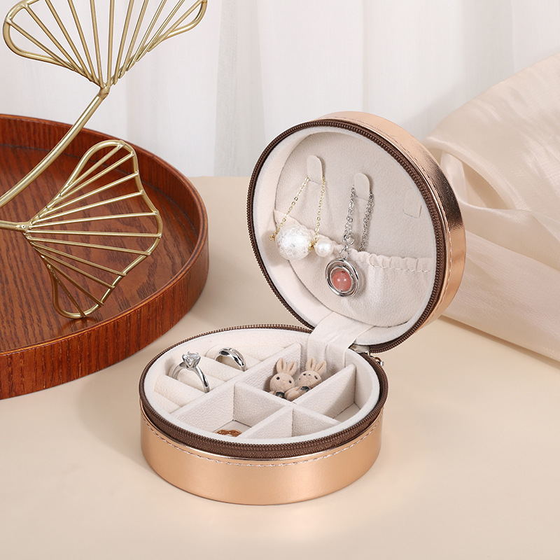 Portable Jewelry Box: Travel-Friendly Organizer