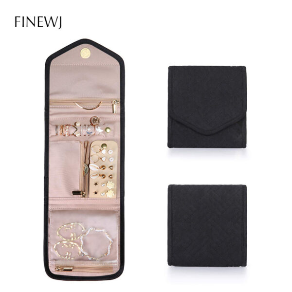 Travel-Ready Portable Jewelry Organizer: Roll & Zippered